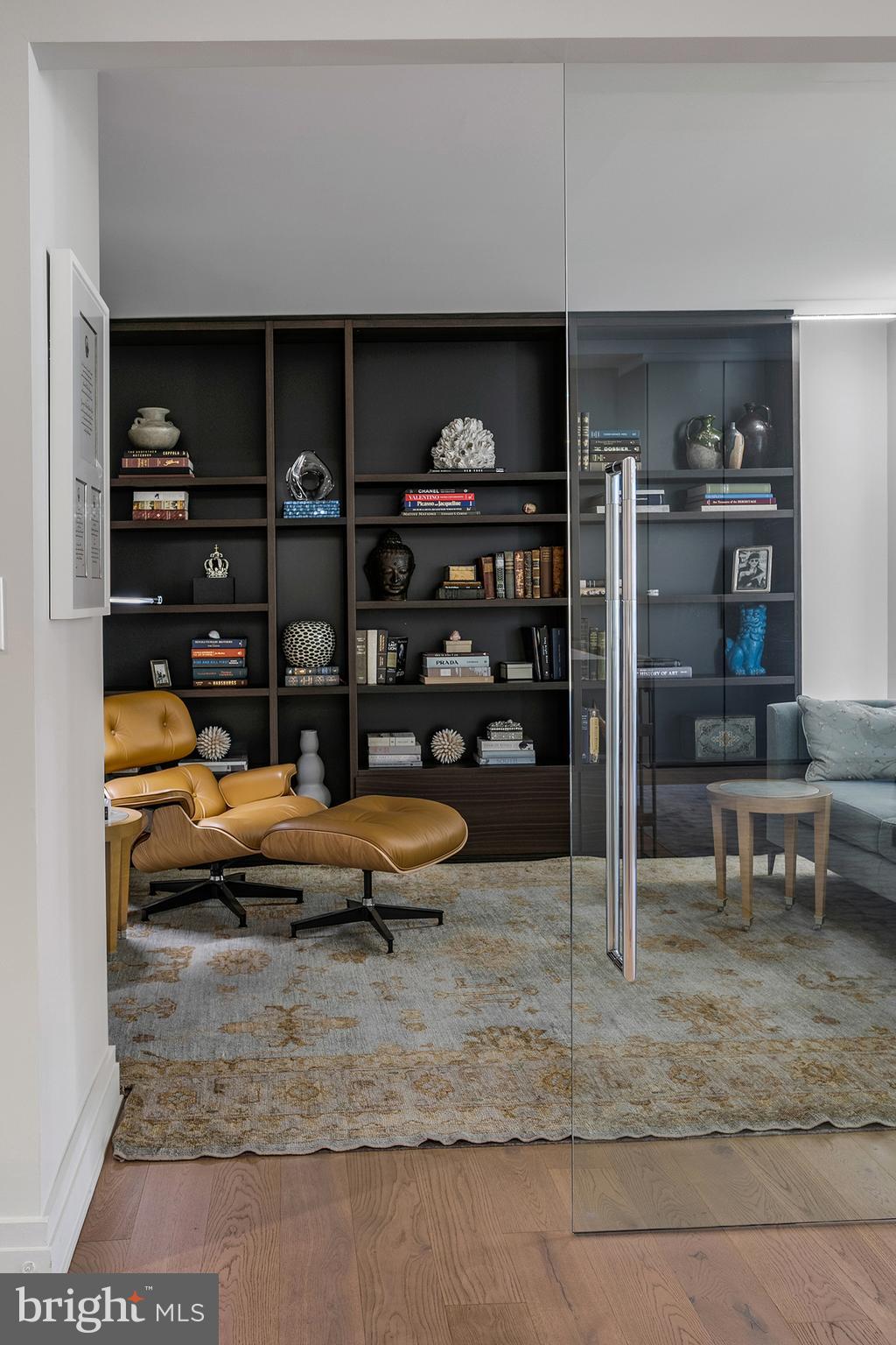 2501 M STREET NW T12