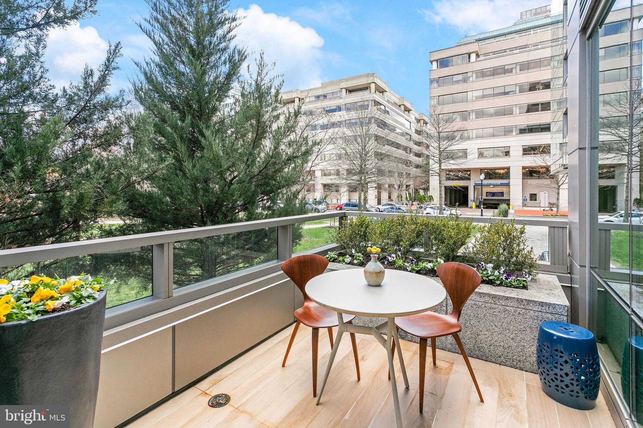 2501 M STREET NW T12