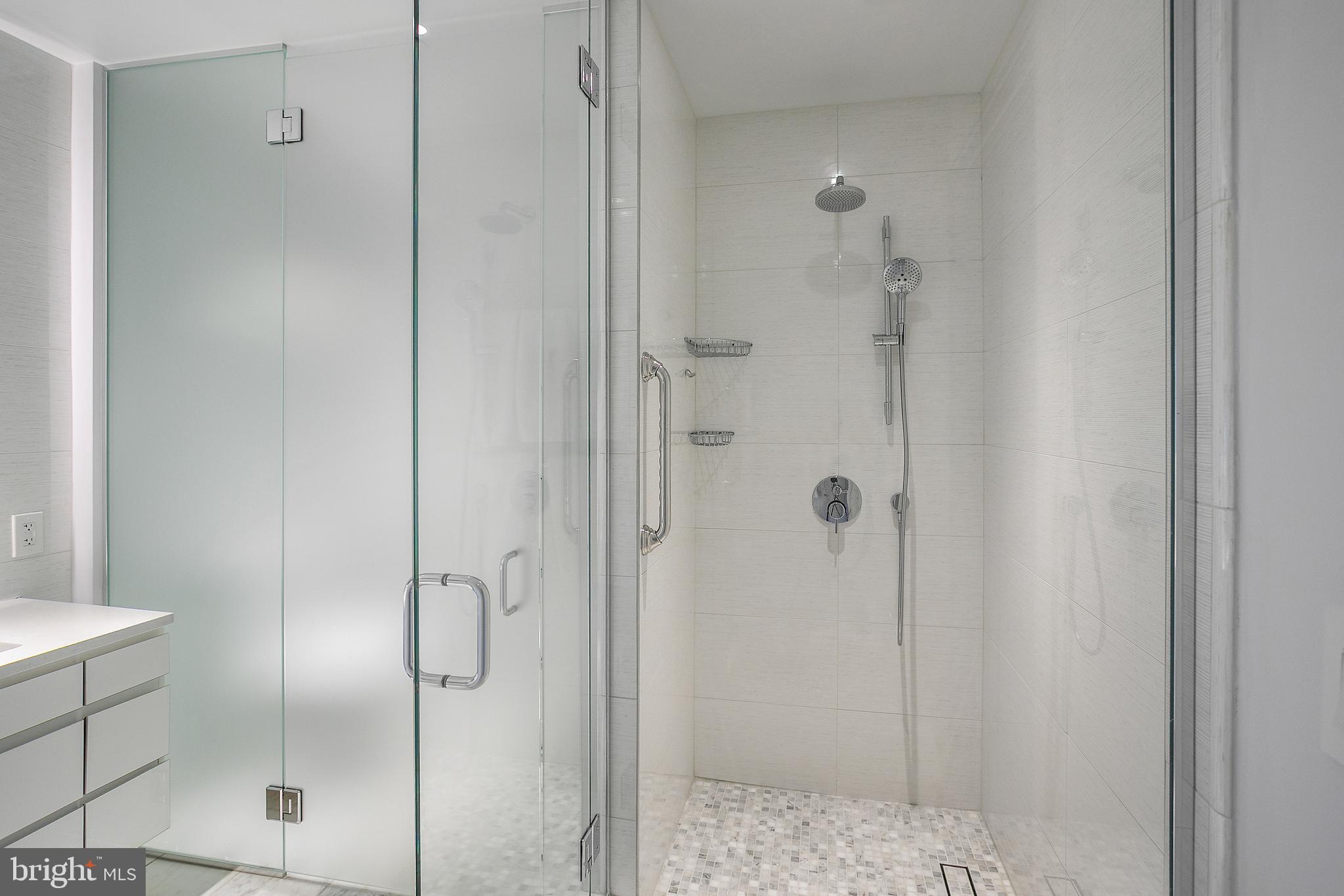 2501 M STREET NW T12