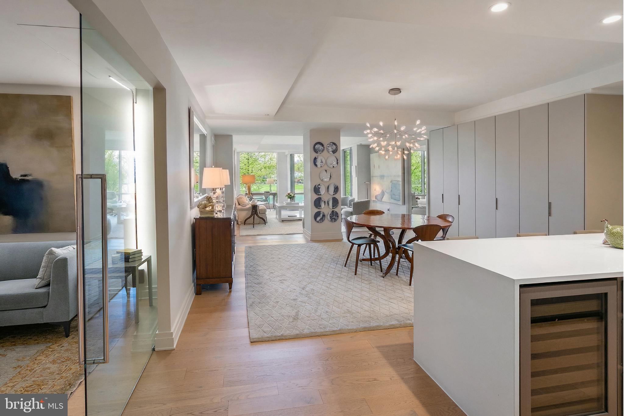 2501 M STREET NW T12