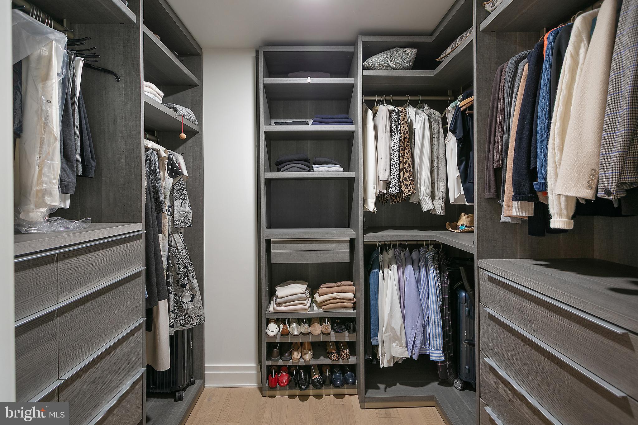 2501 M STREET NW T12