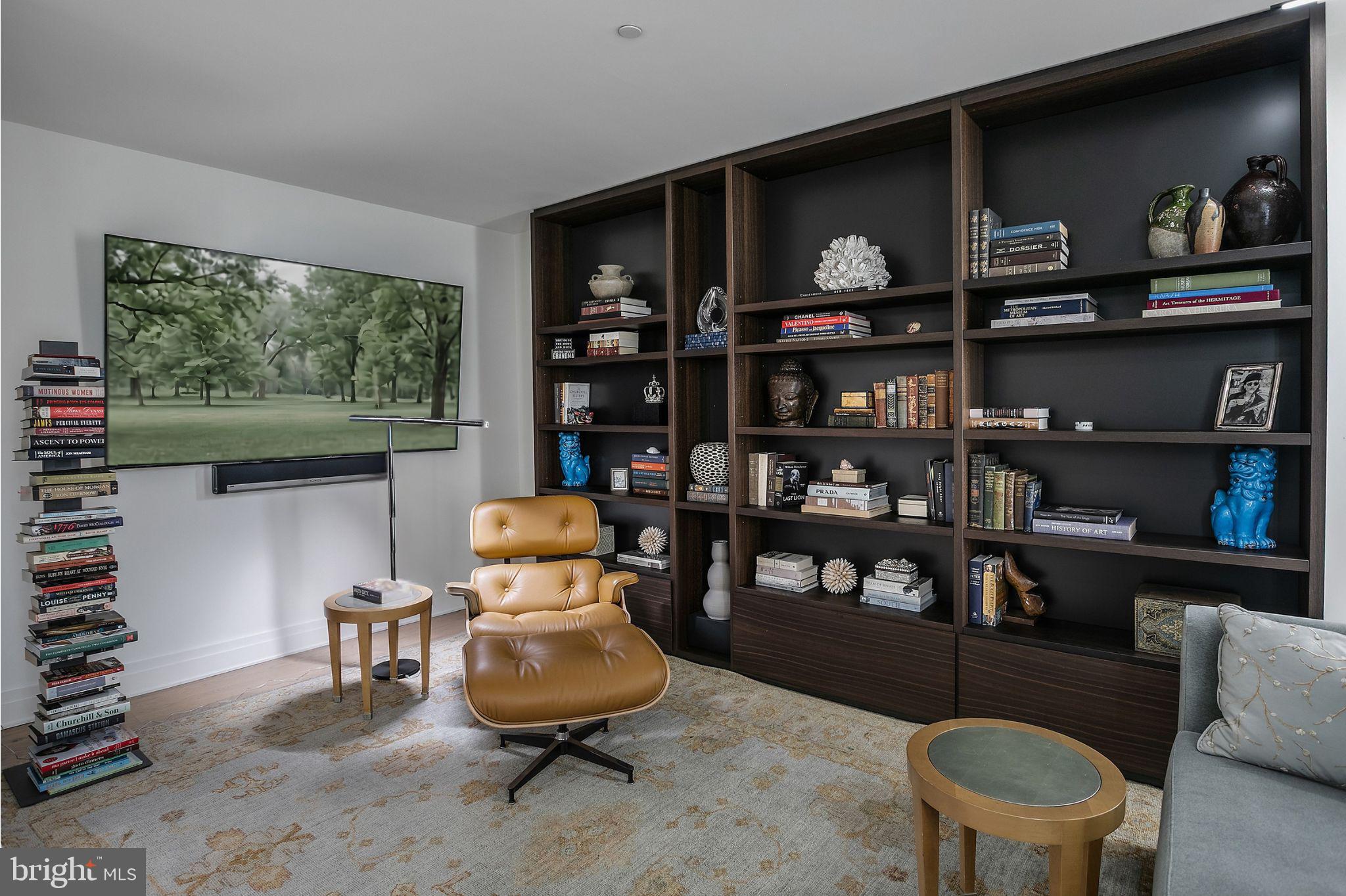 2501 M STREET NW T12