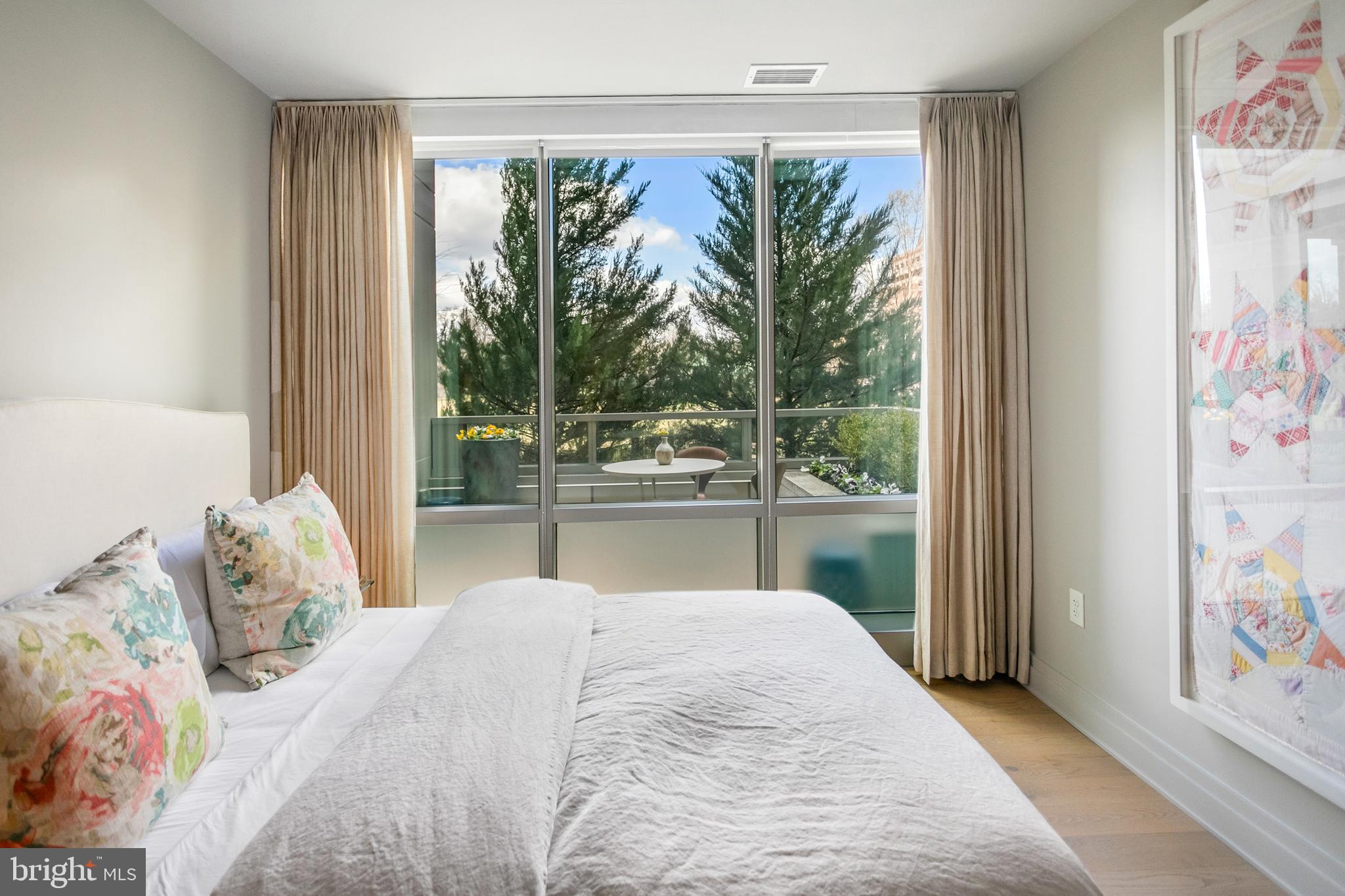 2501 M STREET NW T12