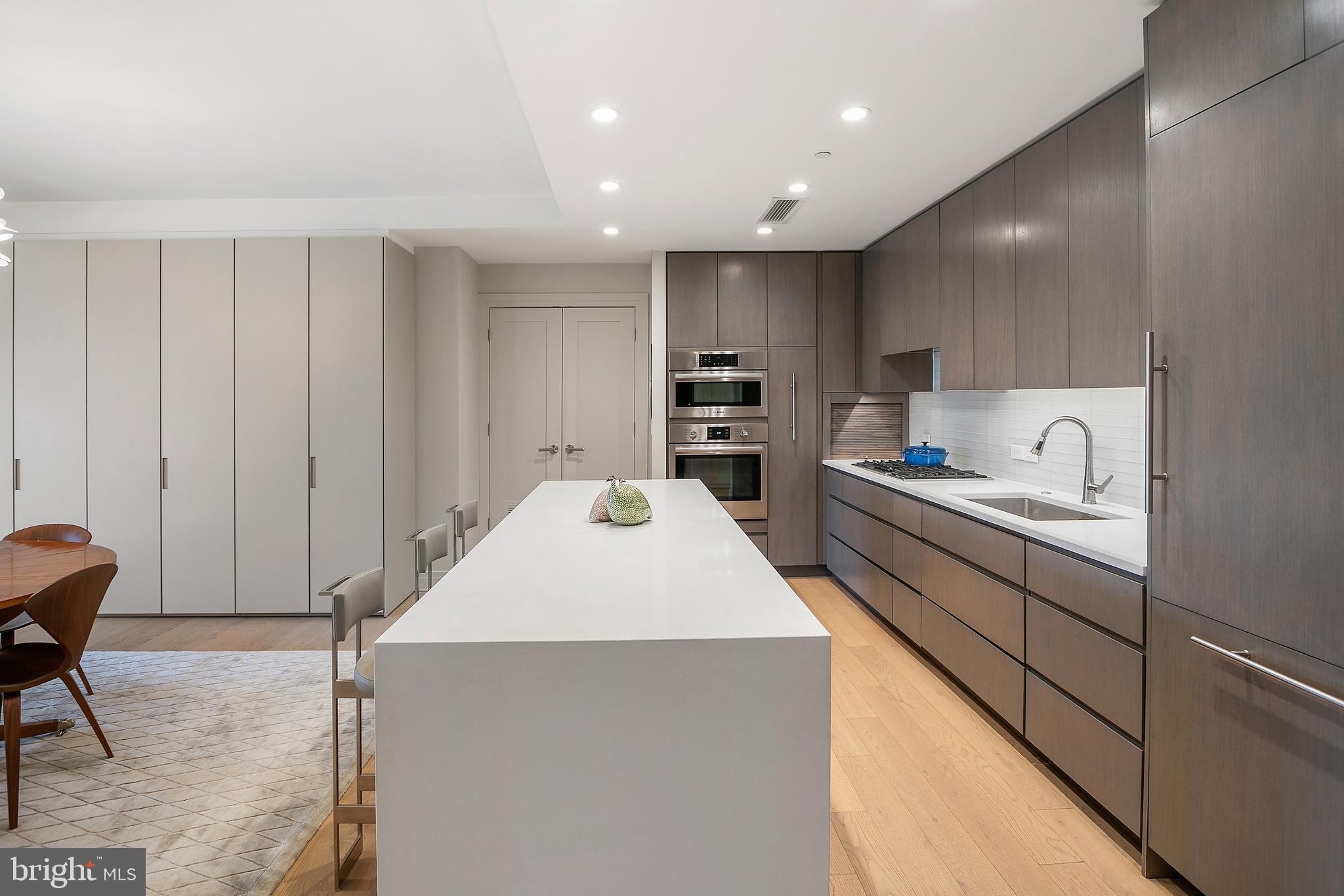 2501 M STREET NW T12