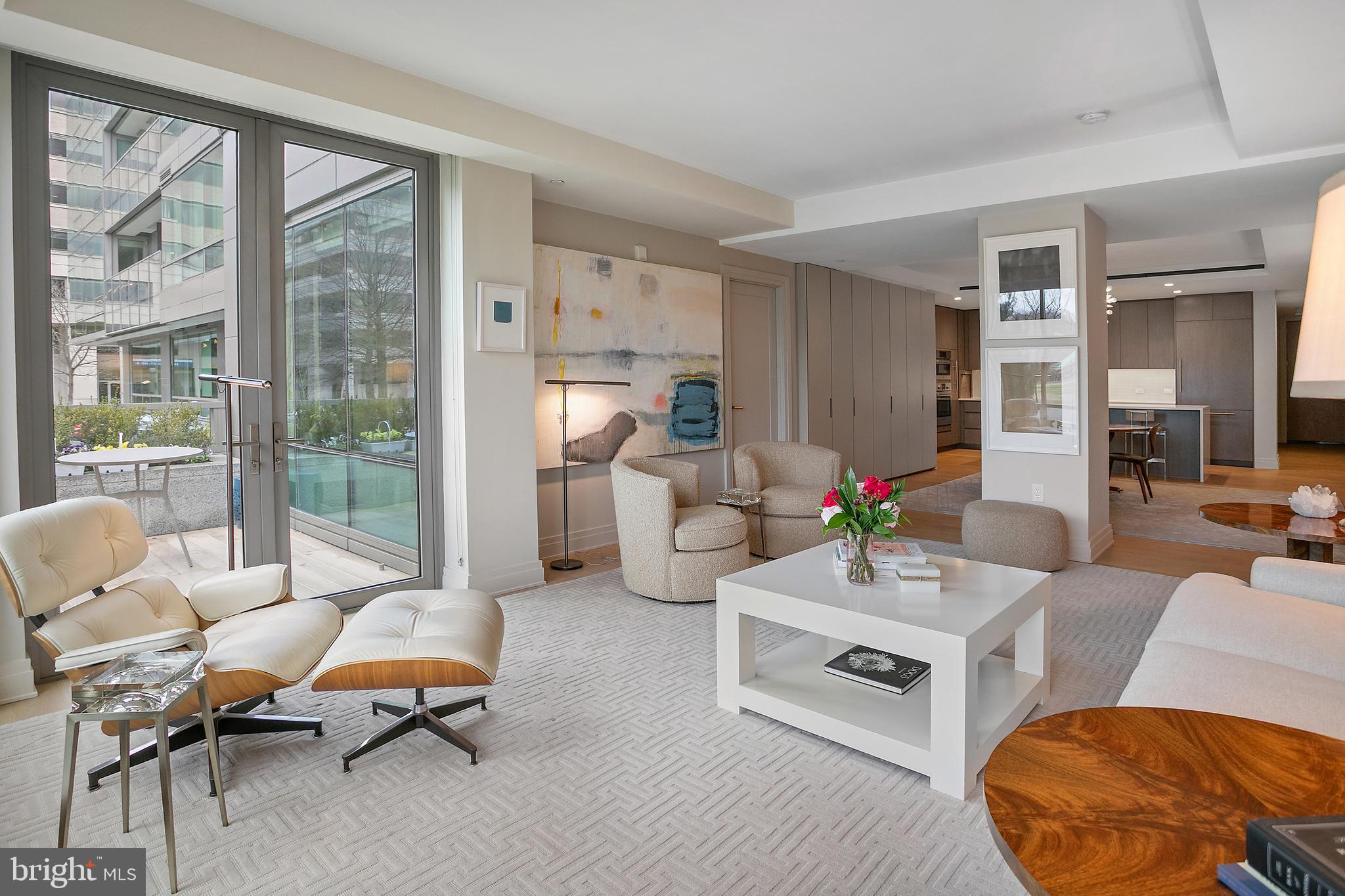 2501 M STREET NW T12