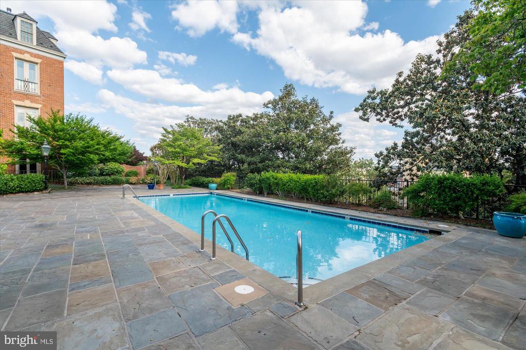 1821 KALORAMA SQUARE NW 11