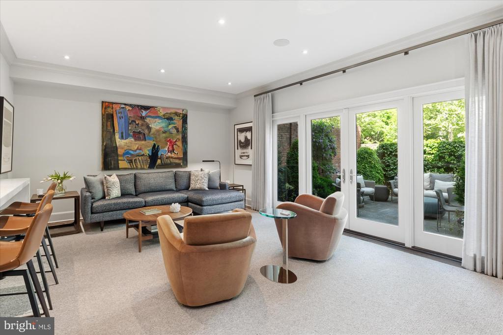 1821 KALORAMA SQUARE NW 11
