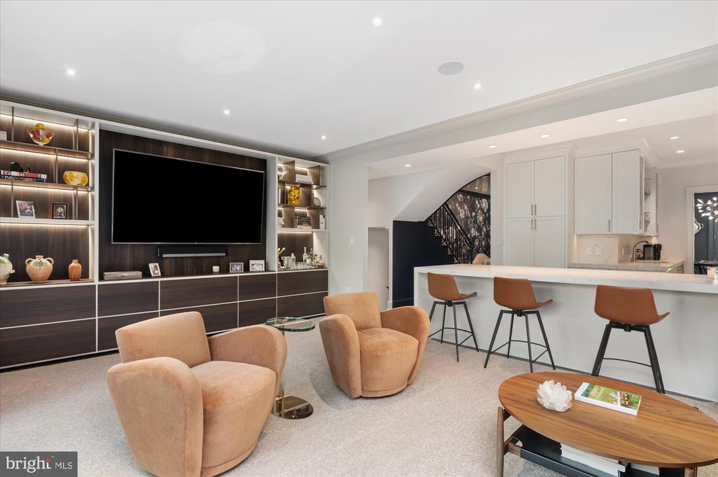 1821 KALORAMA SQUARE NW 11