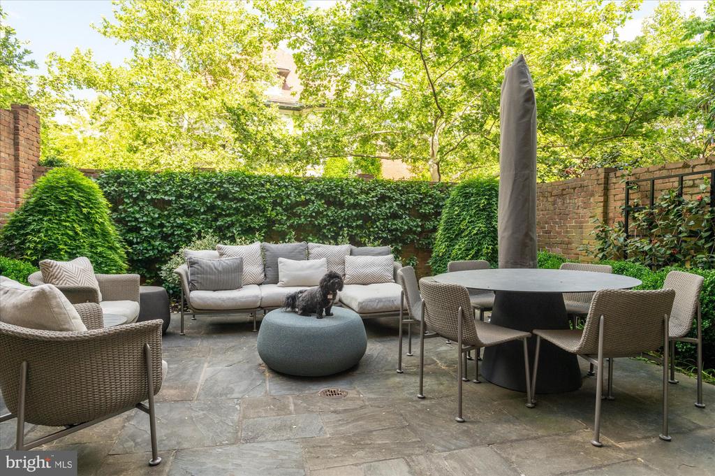 1821 KALORAMA SQUARE NW 11