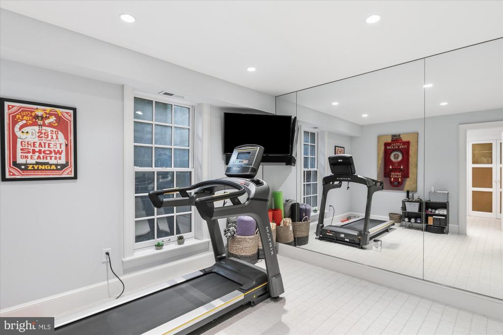 1821 KALORAMA SQUARE NW 11