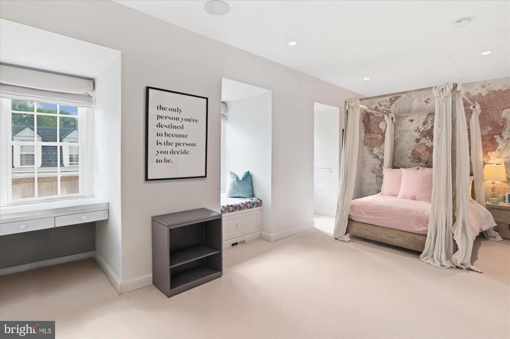 1821 KALORAMA SQUARE NW 11