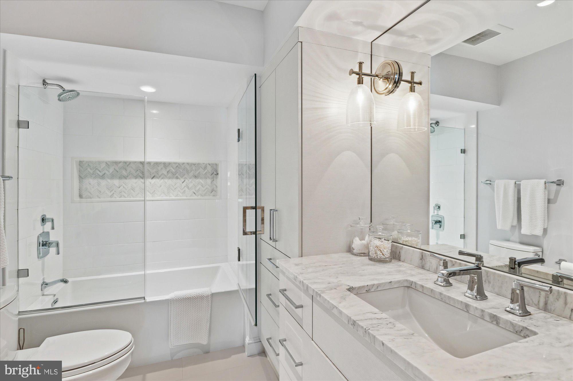 1821 KALORAMA SQUARE NW 11