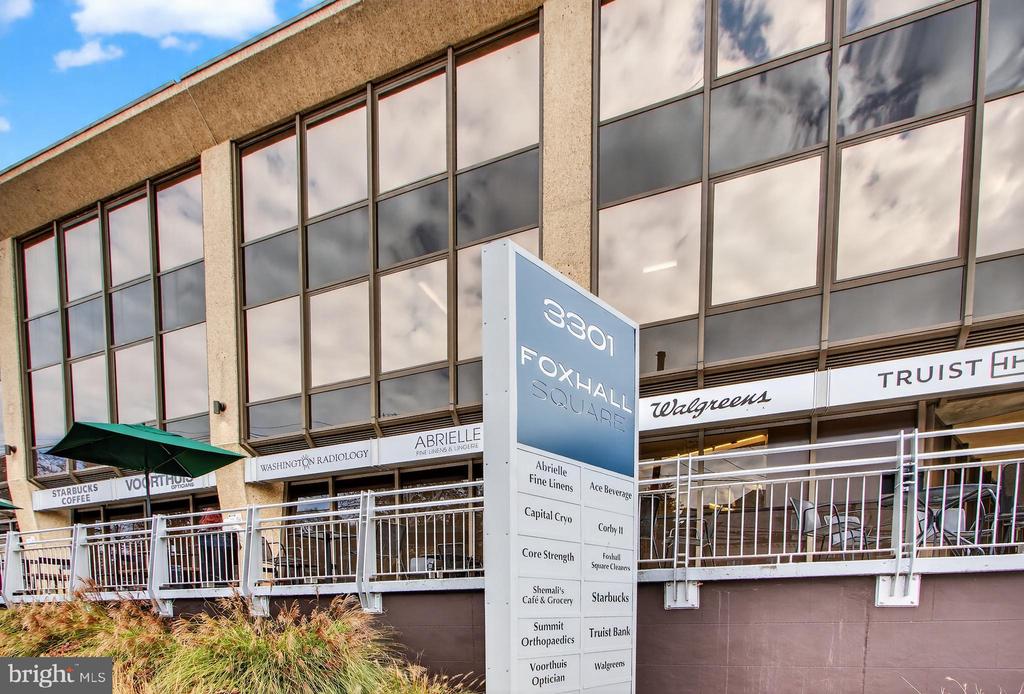 3297 SUTTON PLACE NW Unit: C