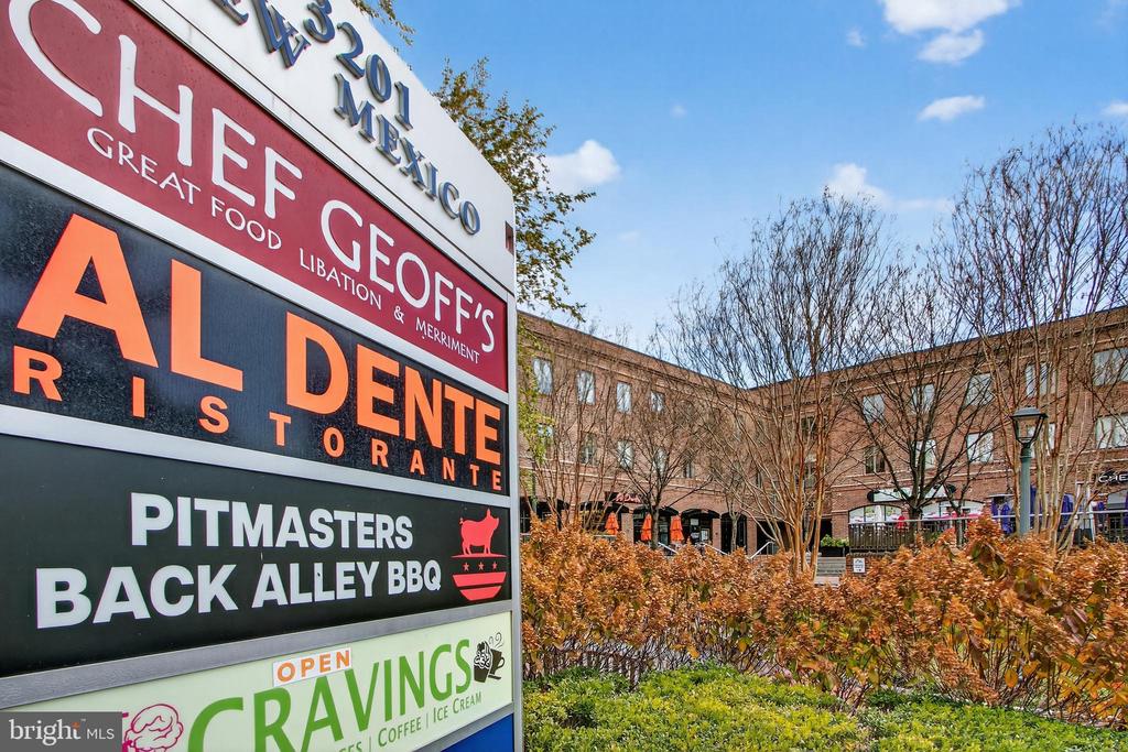 3297 SUTTON PLACE NW Unit: C