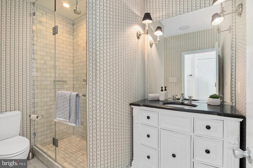 3299 K STREET NW Unit: 401