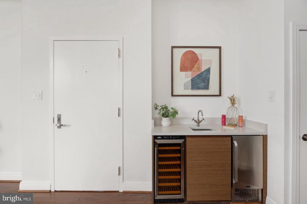 3299 K STREET NW Unit: 401