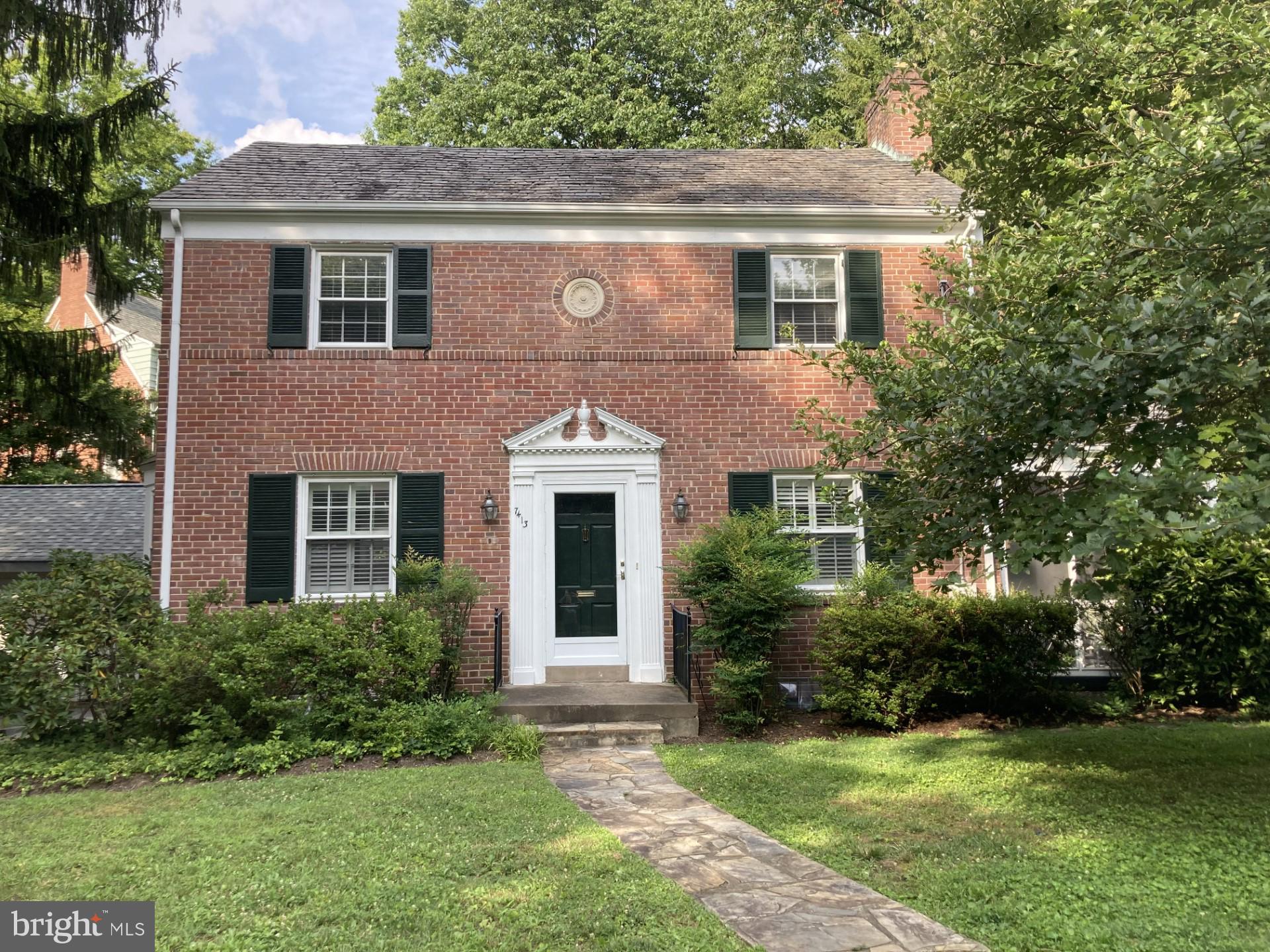 7413 Oak LANE