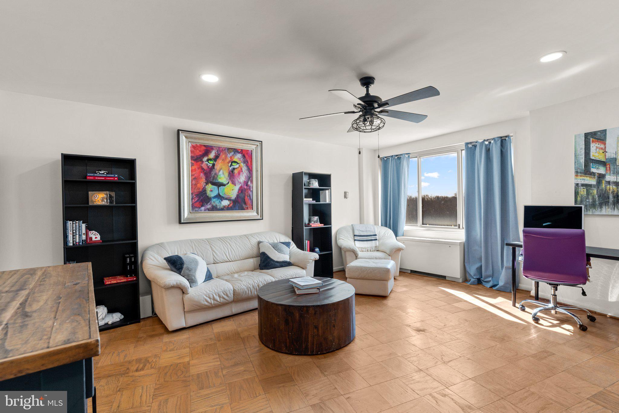 10201 Grosvenor Pl #1528