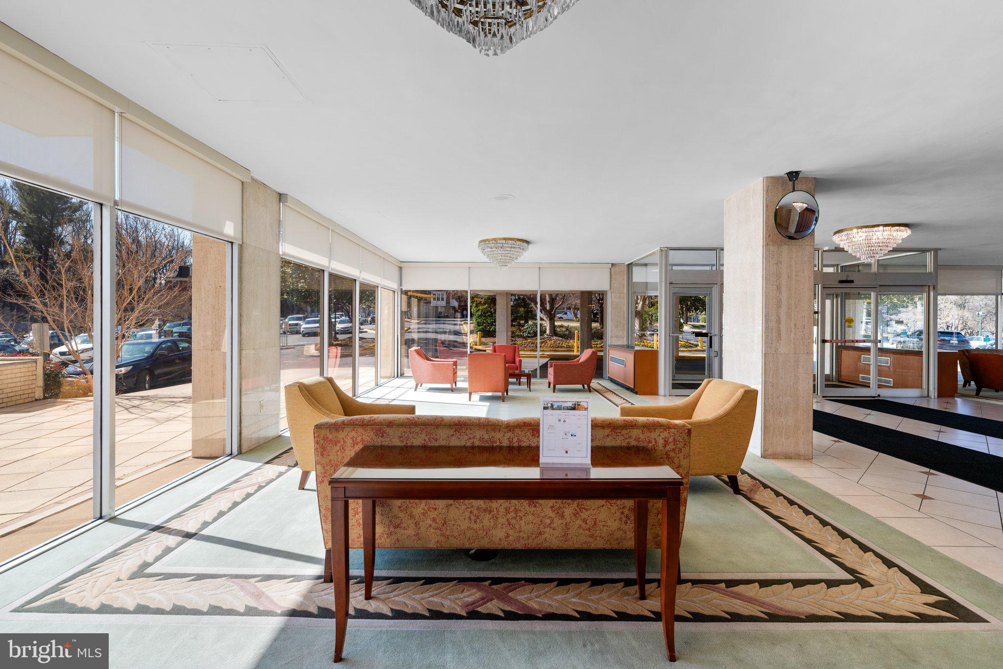 10201 Grosvenor Pl #1528