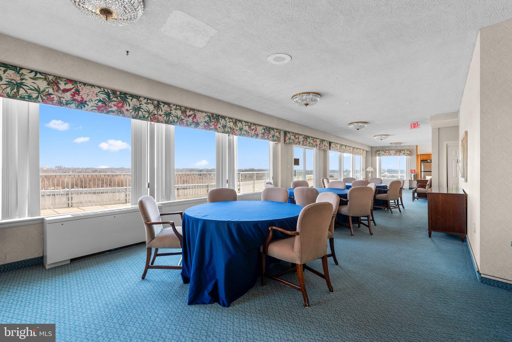 10201 Grosvenor Pl #1528