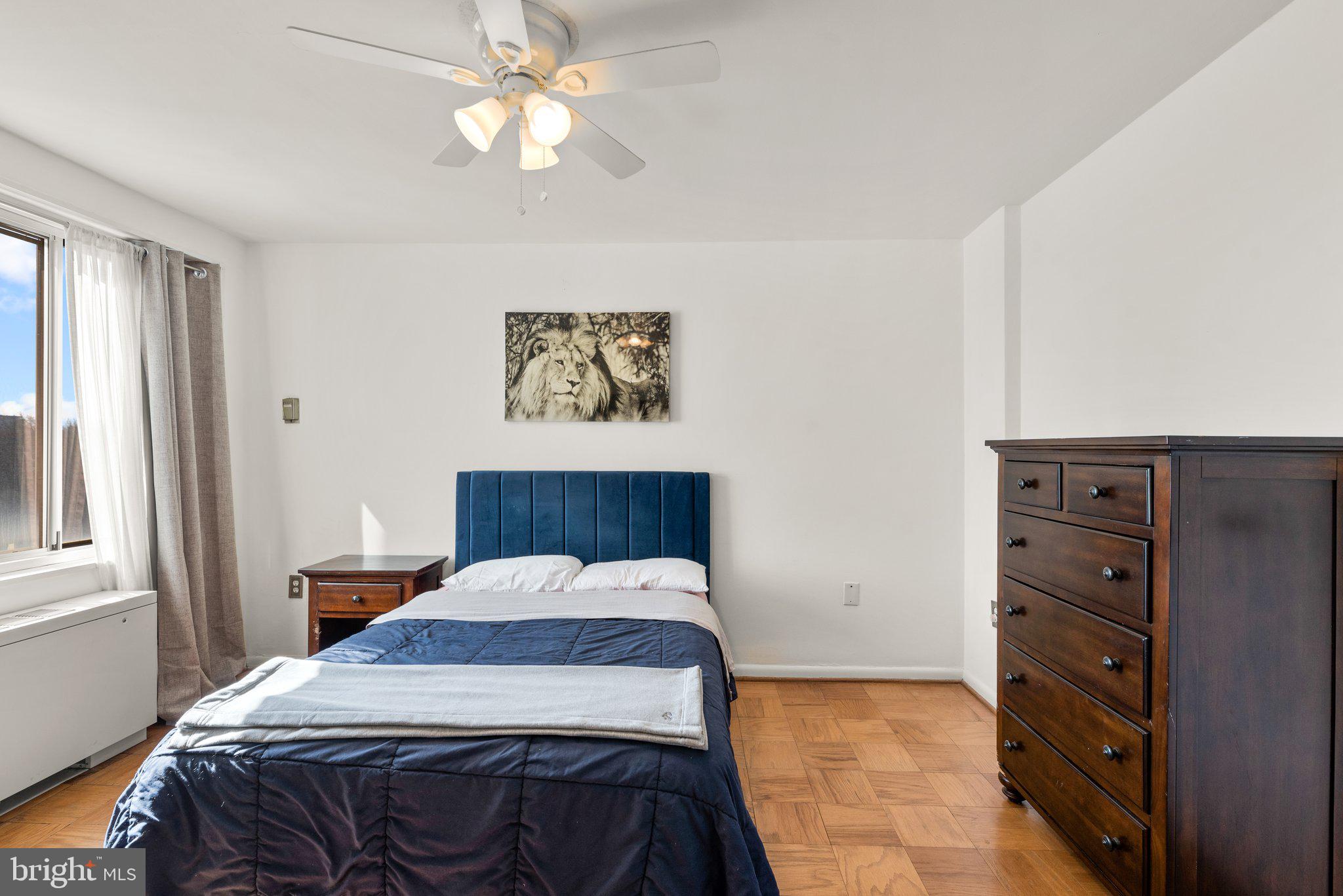 10201 Grosvenor Pl #1528