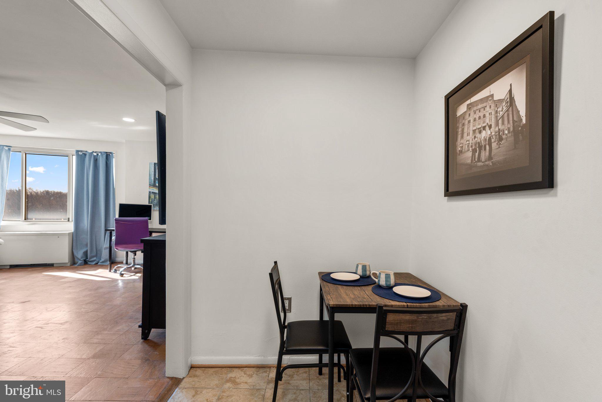 10201 Grosvenor Pl #1528