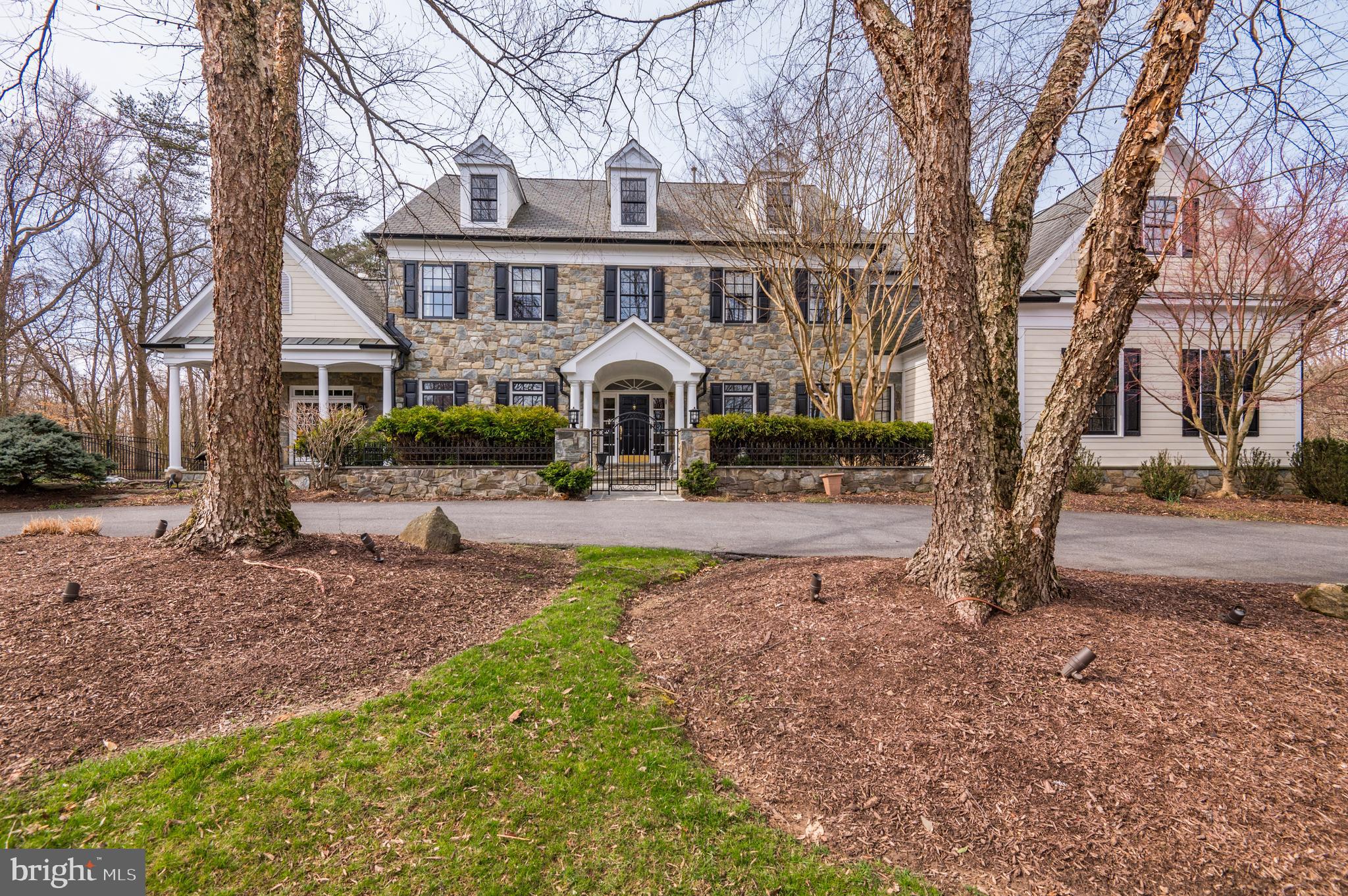11516 Front Field Ln