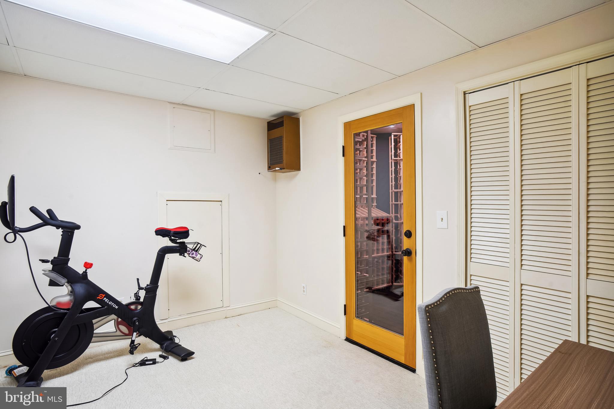 4 Town Gate Ct