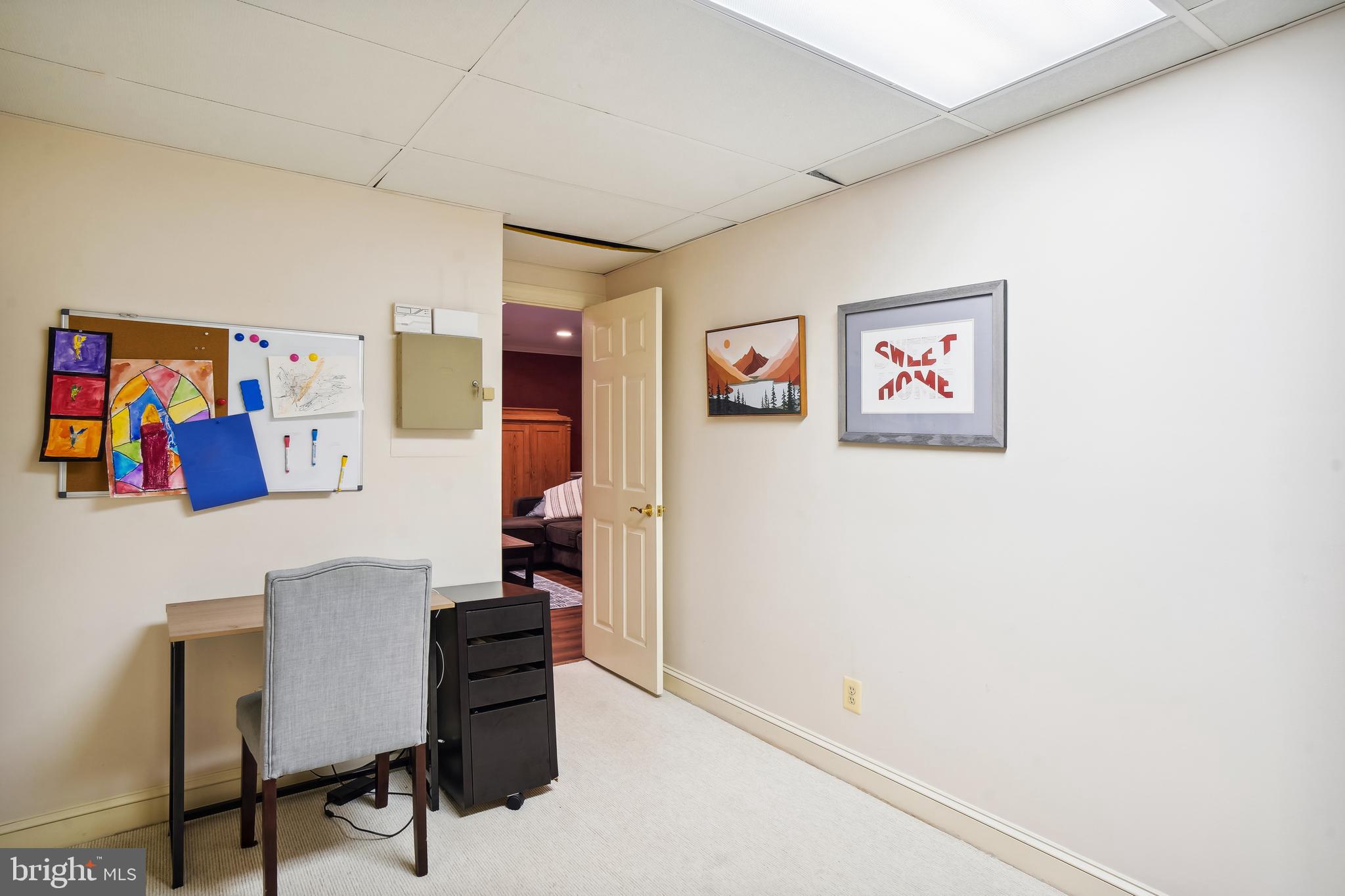 4 Town Gate Ct