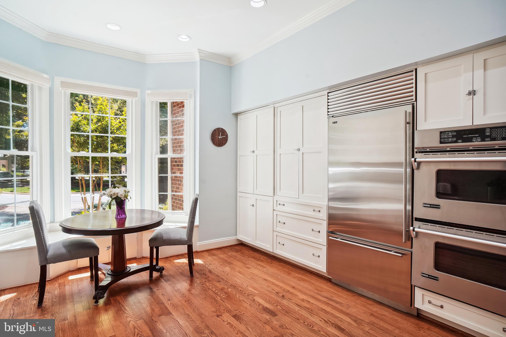 4 Town Gate Ct