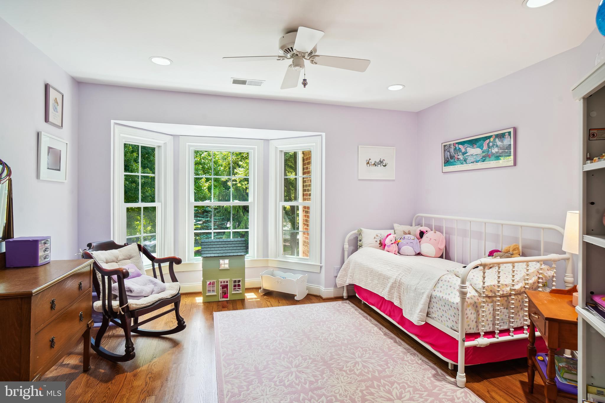 4 Town Gate Ct