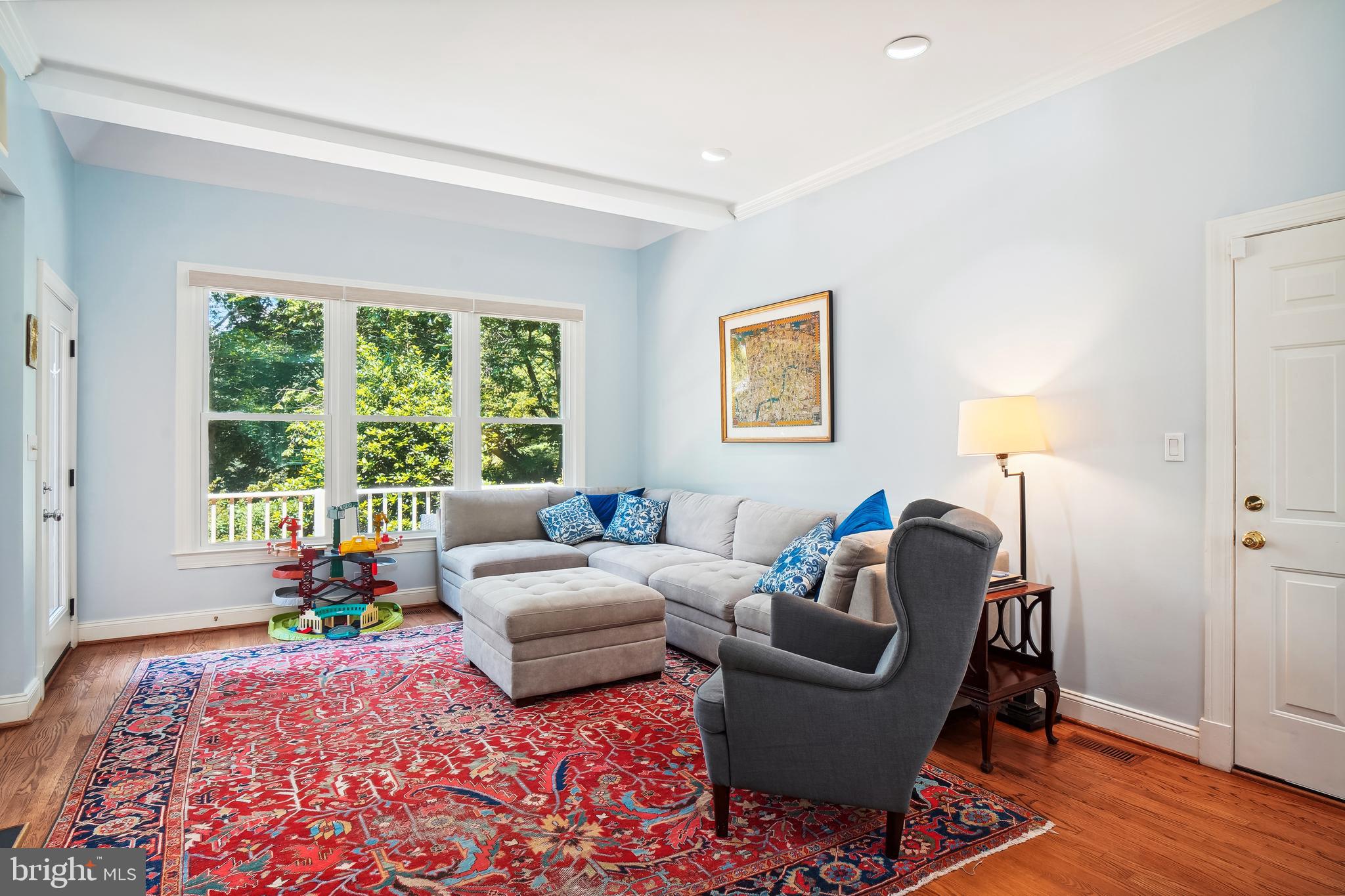 4 Town Gate Ct
