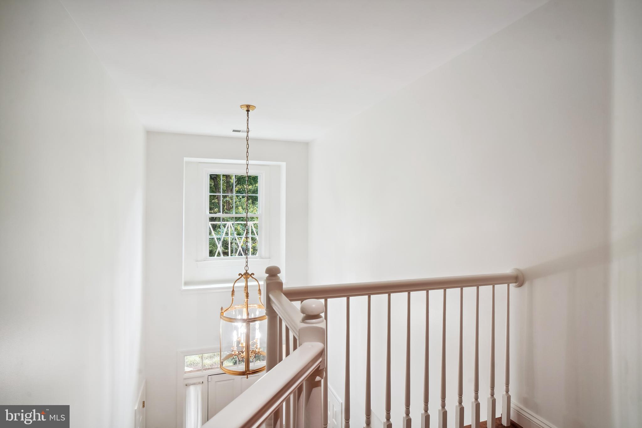 4 Town Gate Ct