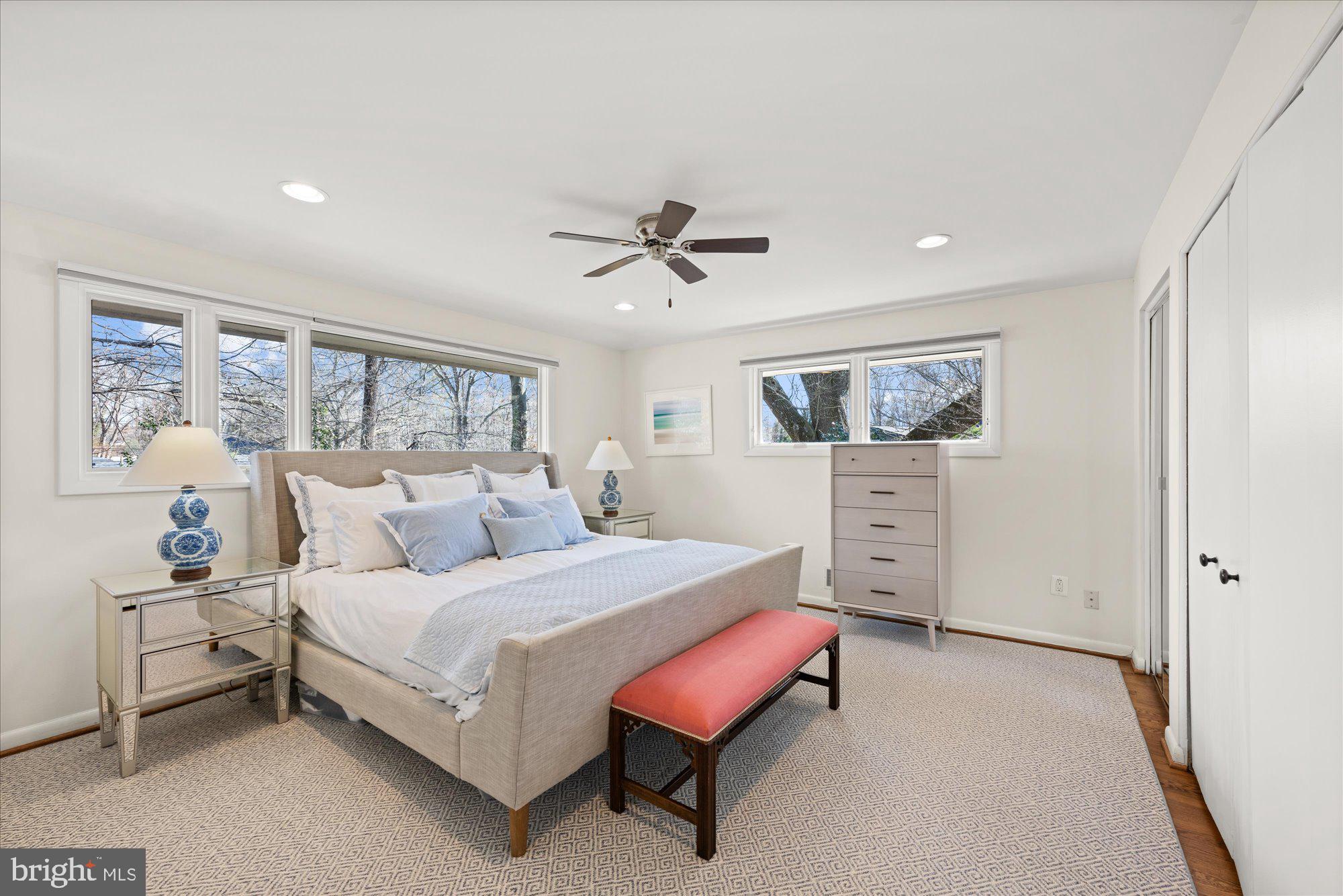 8305 Loring Dr