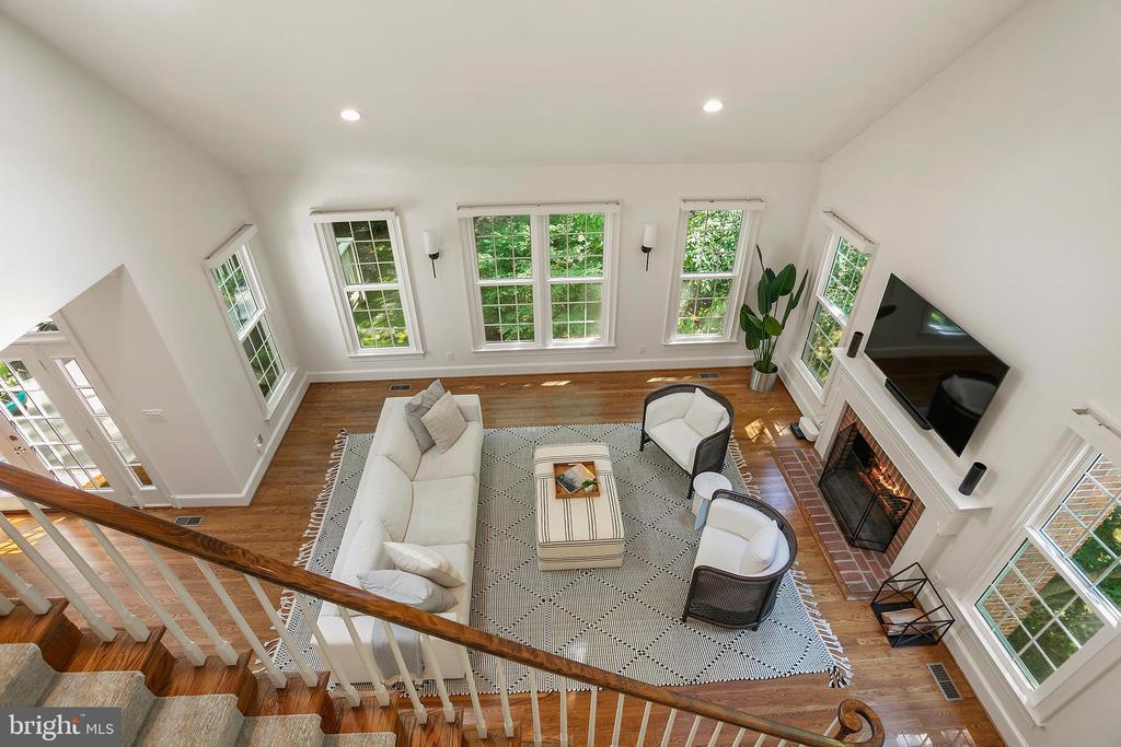 8316 COMANCHE COURT