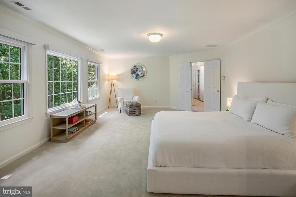 8316 COMANCHE COURT