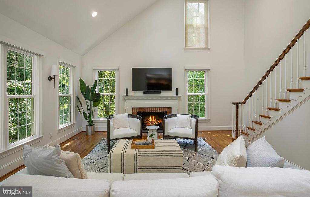 8316 COMANCHE COURT