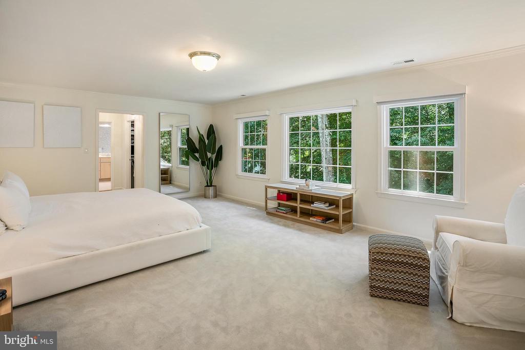 8316 COMANCHE COURT