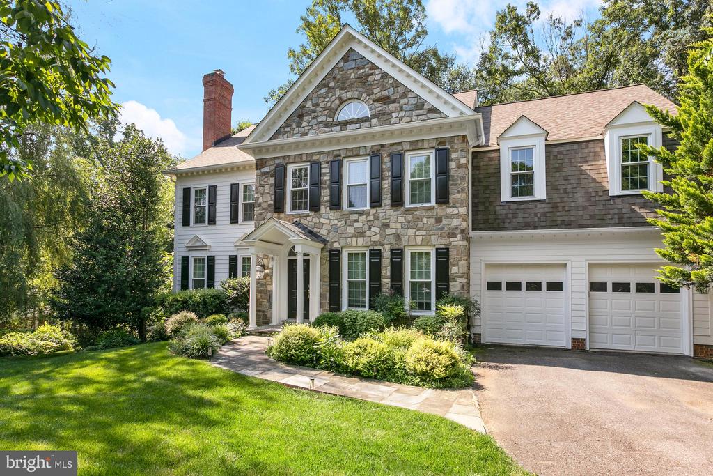 8316 COMANCHE COURT