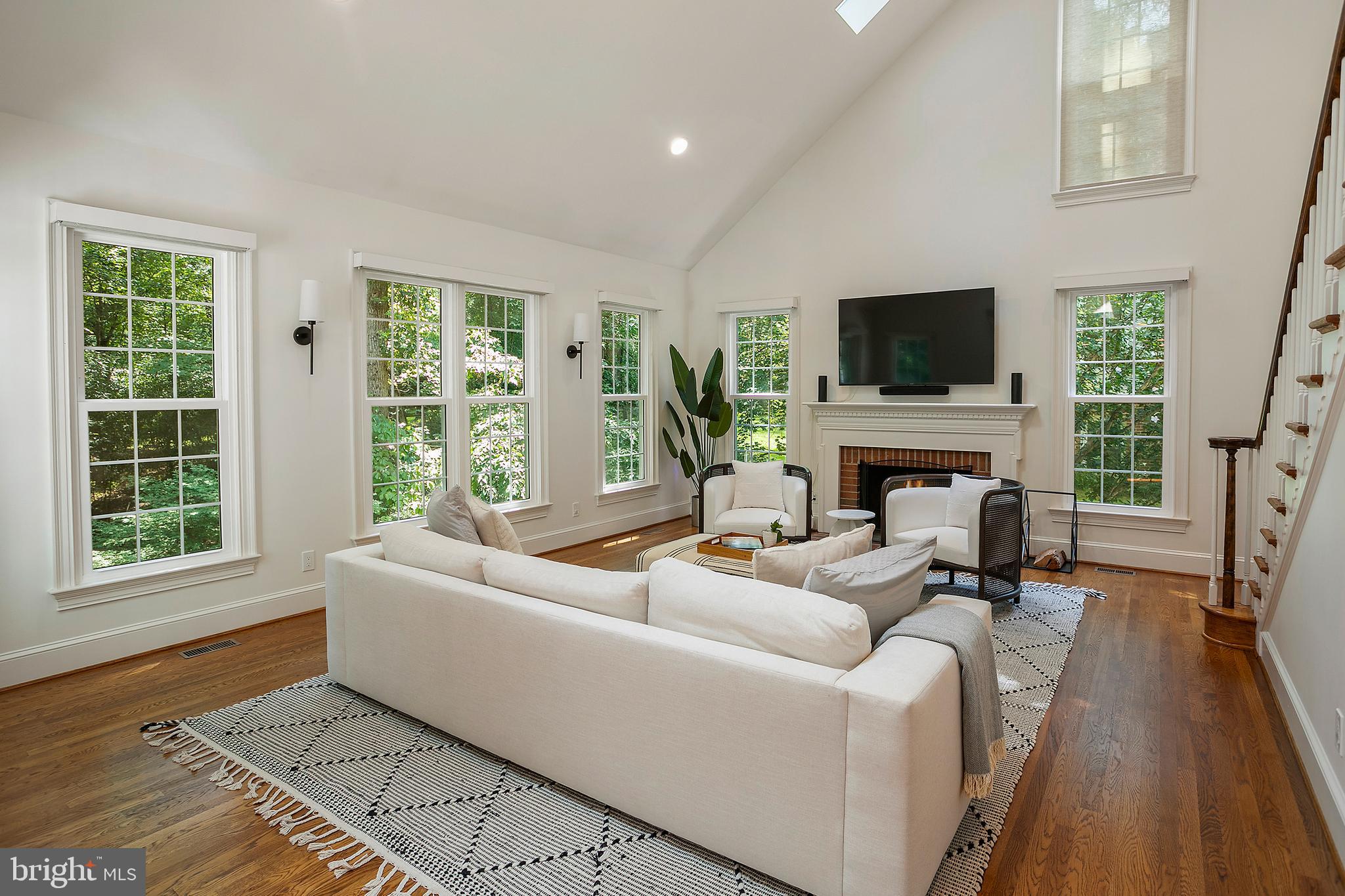 8316 COMANCHE COURT