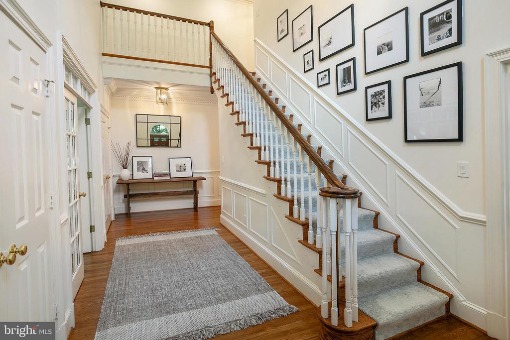 8316 COMANCHE COURT