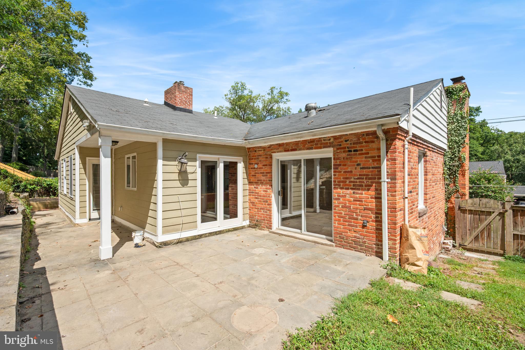 5520 WESTBARD AVENUE