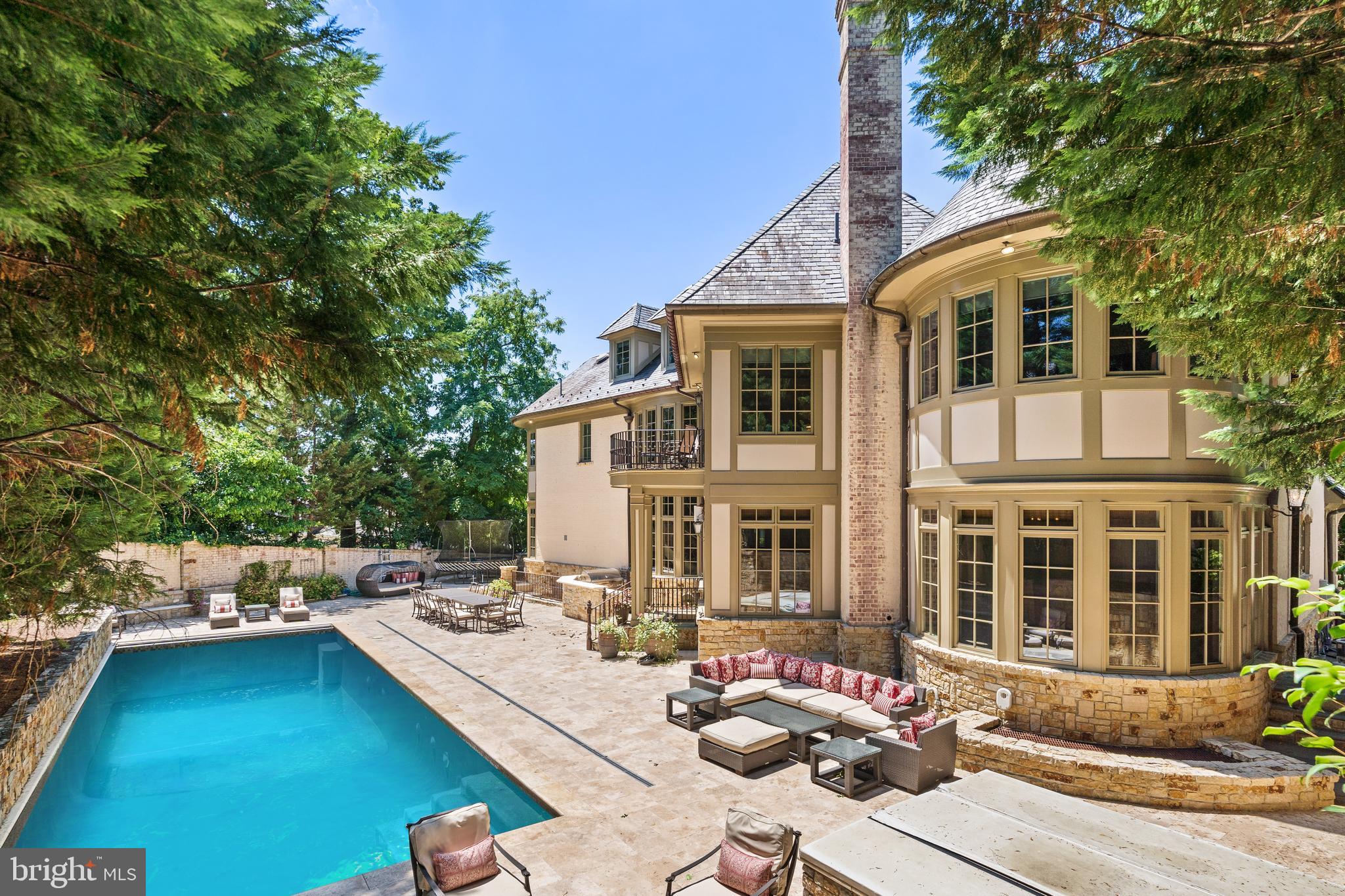 6413 GARNETT DRIVE