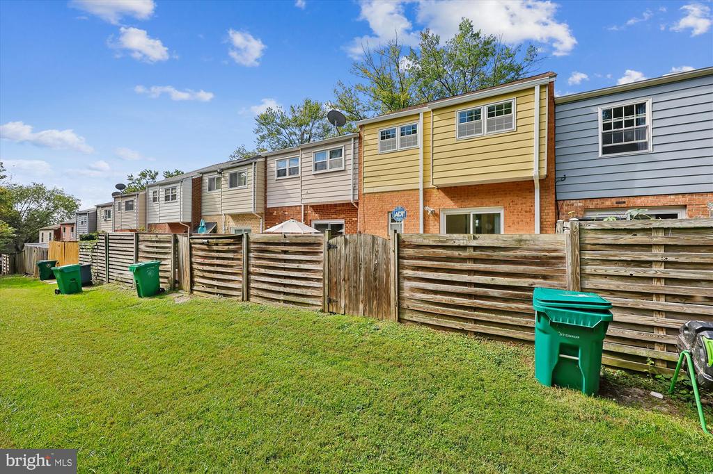 39 ORCHARD DRIVE