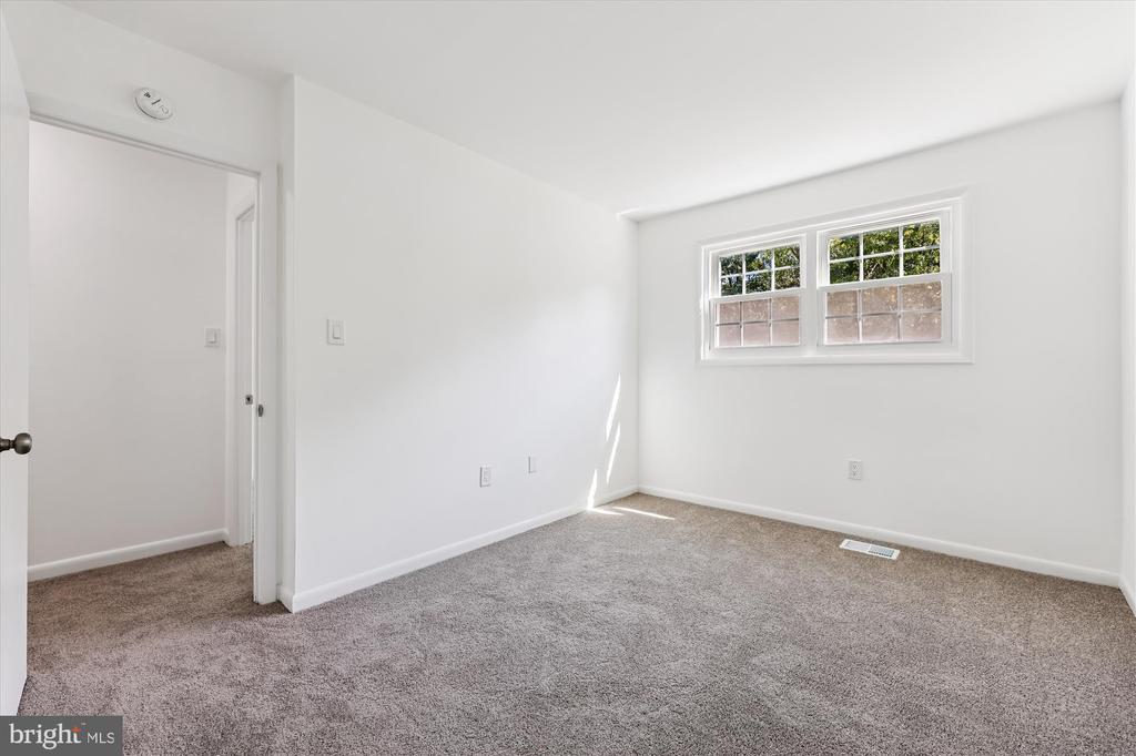 39 ORCHARD DRIVE