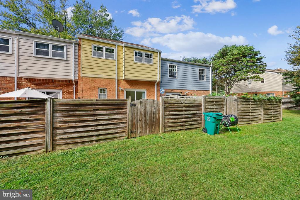 39 ORCHARD DRIVE