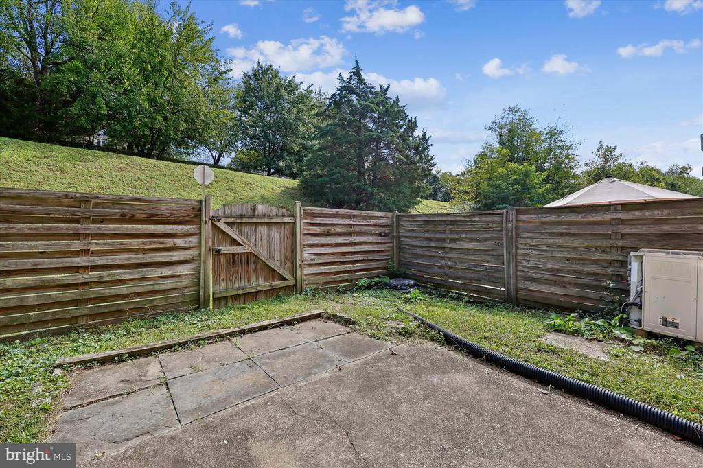 39 ORCHARD DRIVE