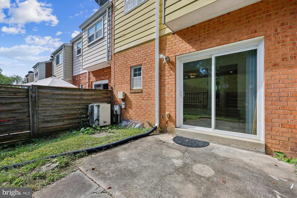 39 ORCHARD DRIVE