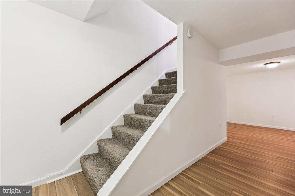 39 ORCHARD DRIVE