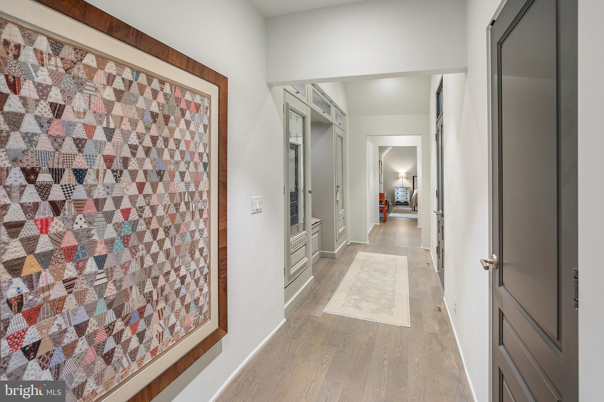 5205 WOODLAWN AVENUE